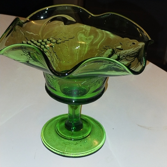 VINTAGE L G WRIGHT DEPRESSION GLASS GREEN STRAWBERRY AND CURRANTS COMPOTE - Picture 5 of 8